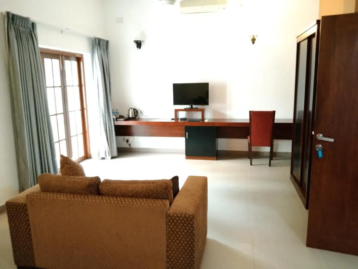Ellen\u2019s Place Colombo 3*,