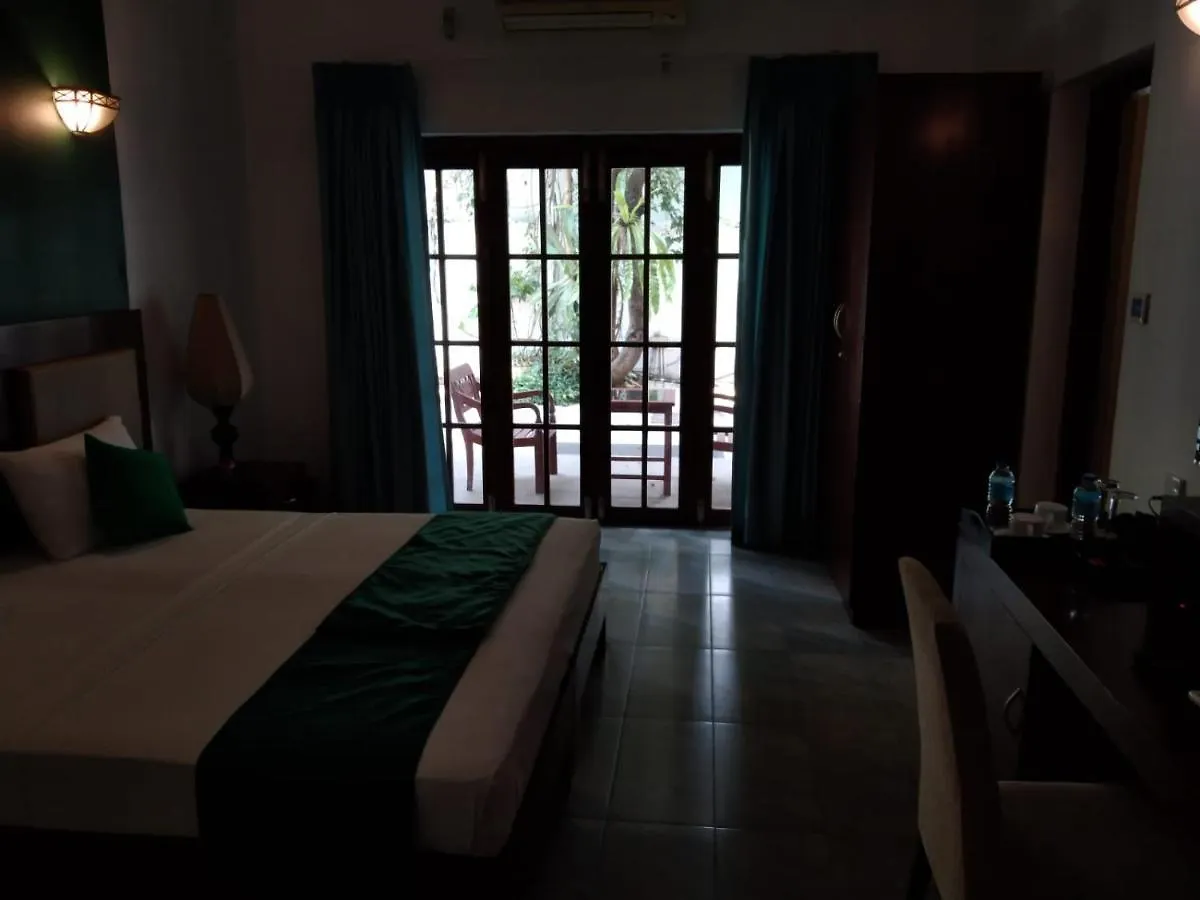 Ellen\u2019s Place Colombo