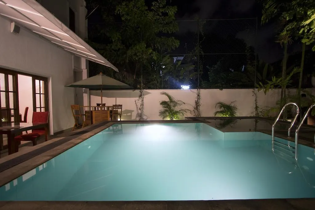 Hotel Ellen\u2019s Place Colombo