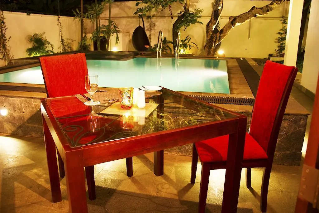 Ellen\u2019s Place Colombo Hotel