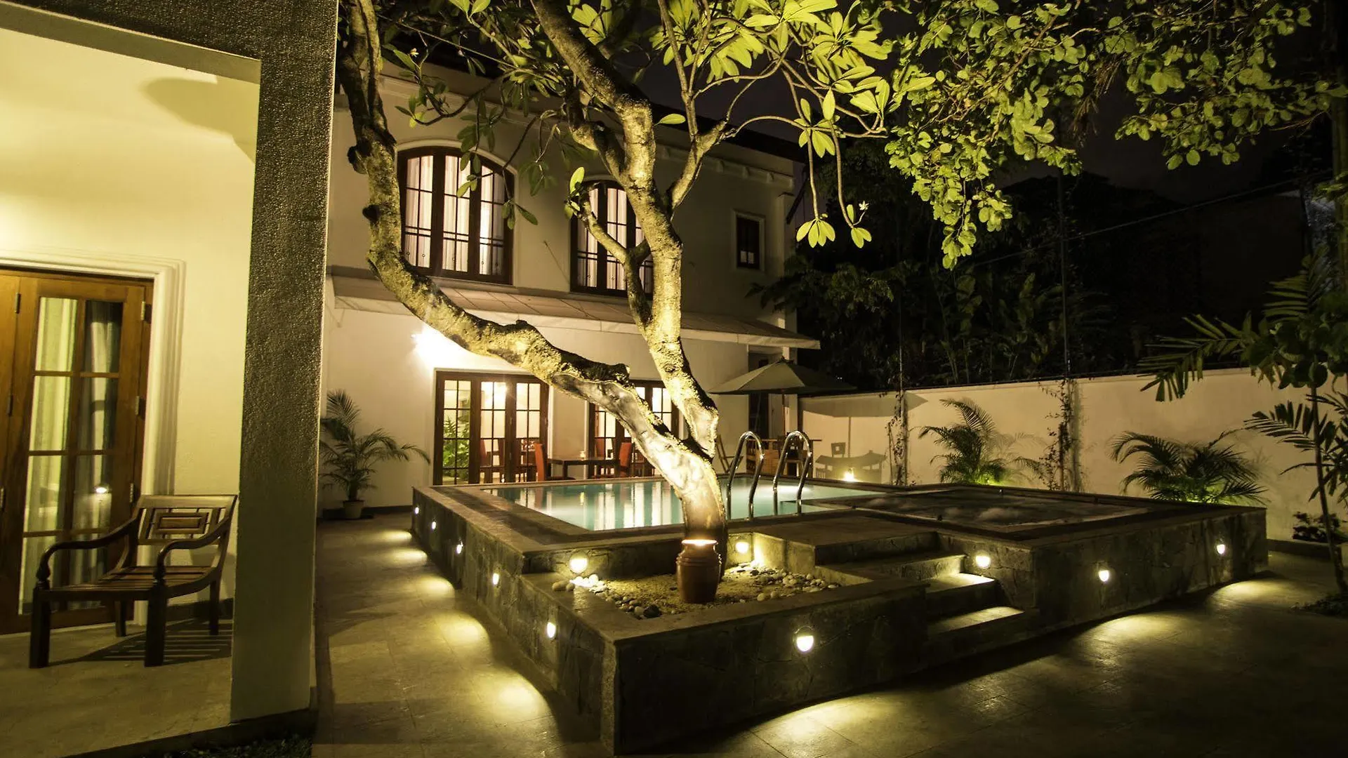 Hotel Ellen\u2019s Place Colombo