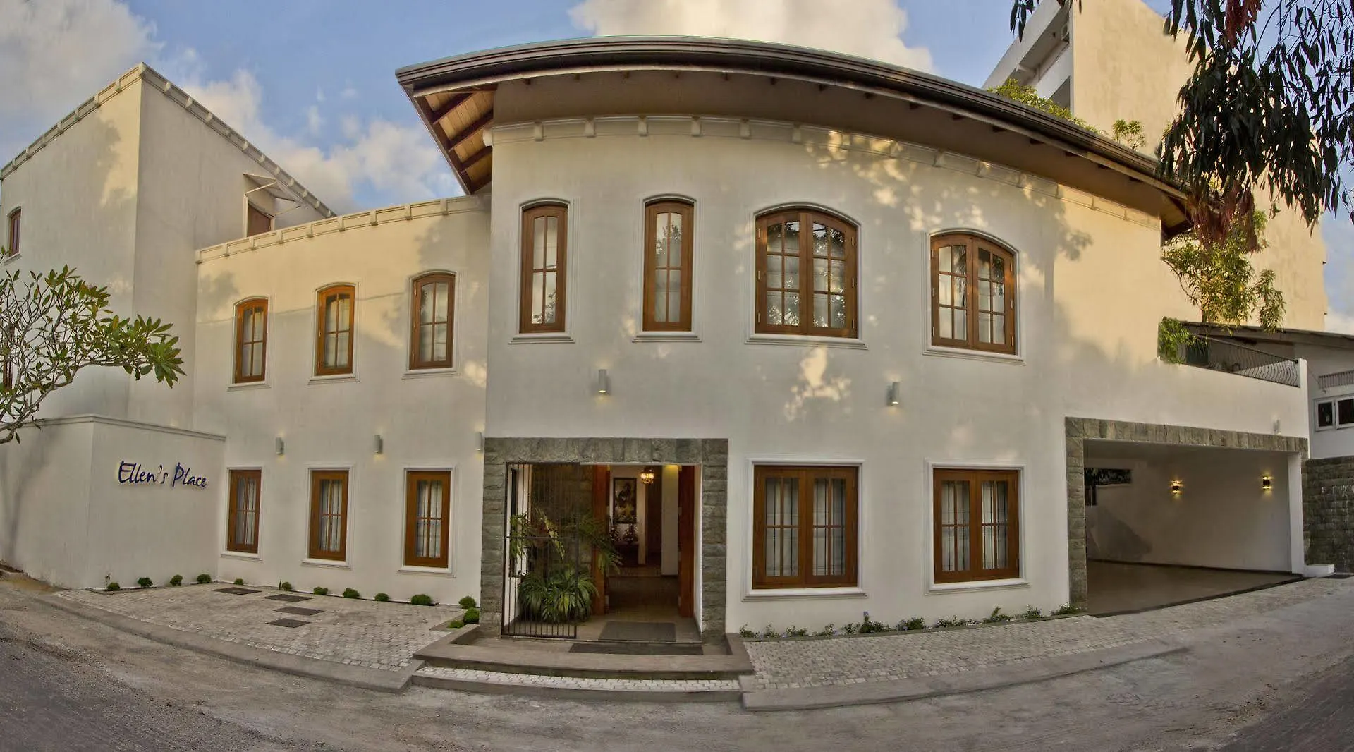 Hotel Ellen\u2019s Place Colombo