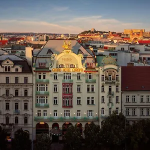 W 5*, Prag Tschechische Republik